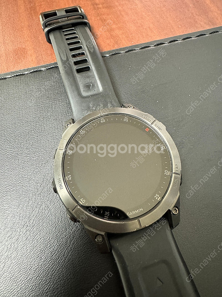 가만 EPIX 시계 팝니다.--1