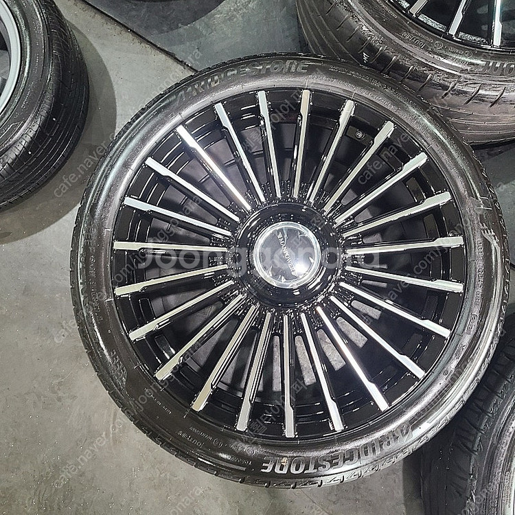 벤츠W223 S클래스 20인치 휠타이어 한대분 만소리 스타일 휠 255 40 20 브리지스톤 중고타이어--3