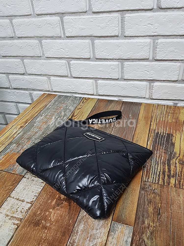 [미사용/정품] 듀베티카 패딩 클러치--0