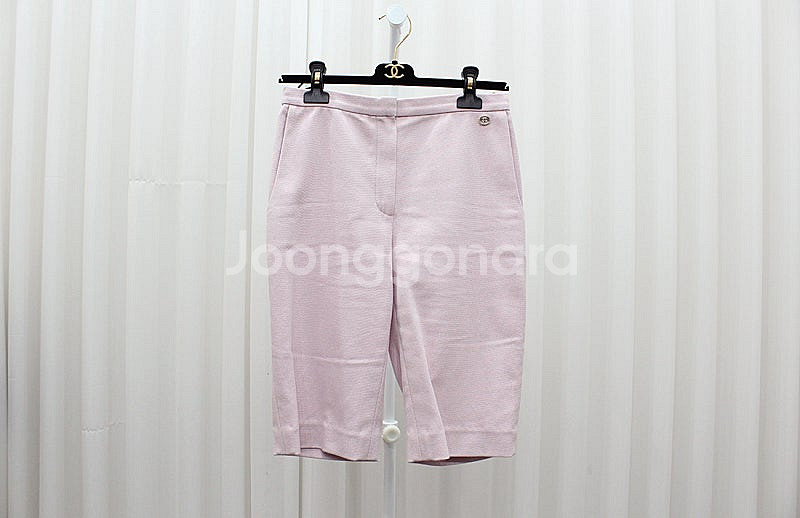 [중고명품다올] 샤넬 CC로고 코튼 라이트핑크 버뮤다 쇼츠 팬츠 P70593V61698 36 사이즈 상태 S급--0