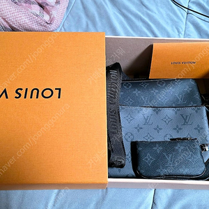 루이비통 트리오 메신저백 가방