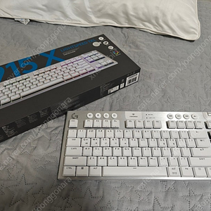 로지텍 G913 X LIGHTSPEED TKL 화이트 로우프로파일 키보드 판매합니다