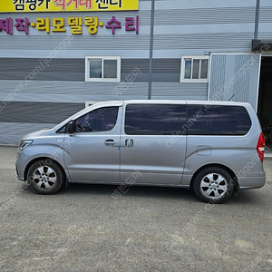 그랜드스타렉스 19년각자 10만키로