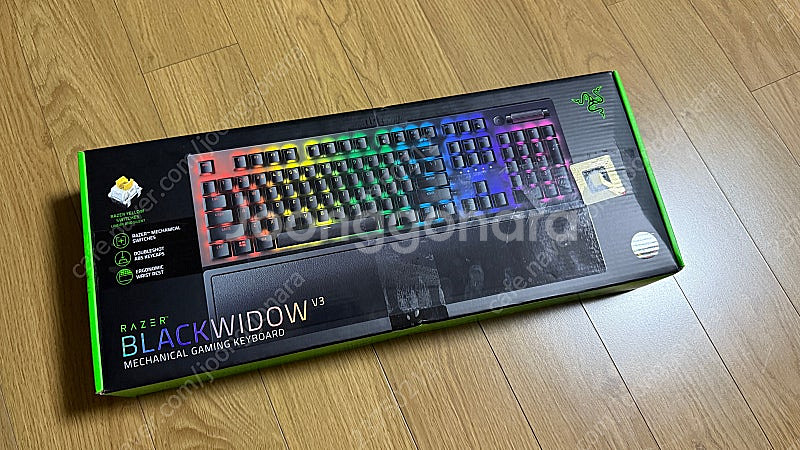 Razer 레이저 블랙위도우 V3 옐로우축--0
