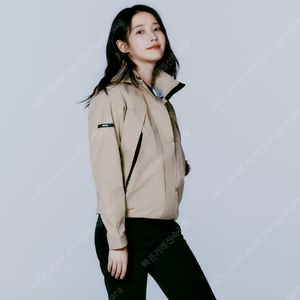 블랙야크 여성 AWC 3L 레인자켓 95 아이유 착용 14만원 팝니다