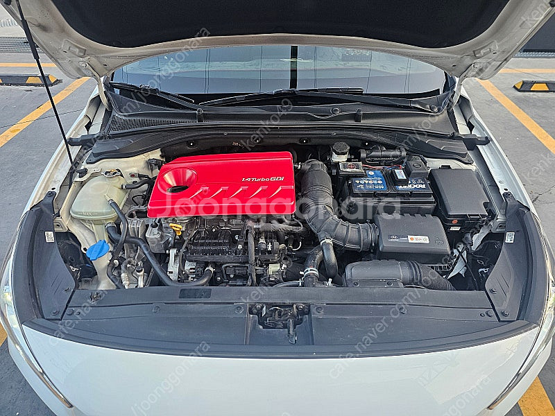 2018년식 i30 pd 1.4t (옵션 좋음)--3