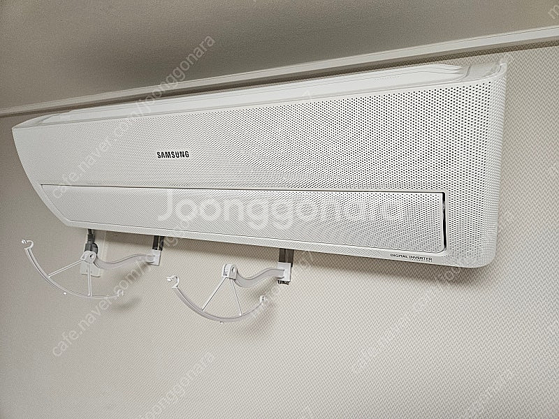 삼성 무풍에어컨(인버터) 7평형 실외기포함 팝니다.--0