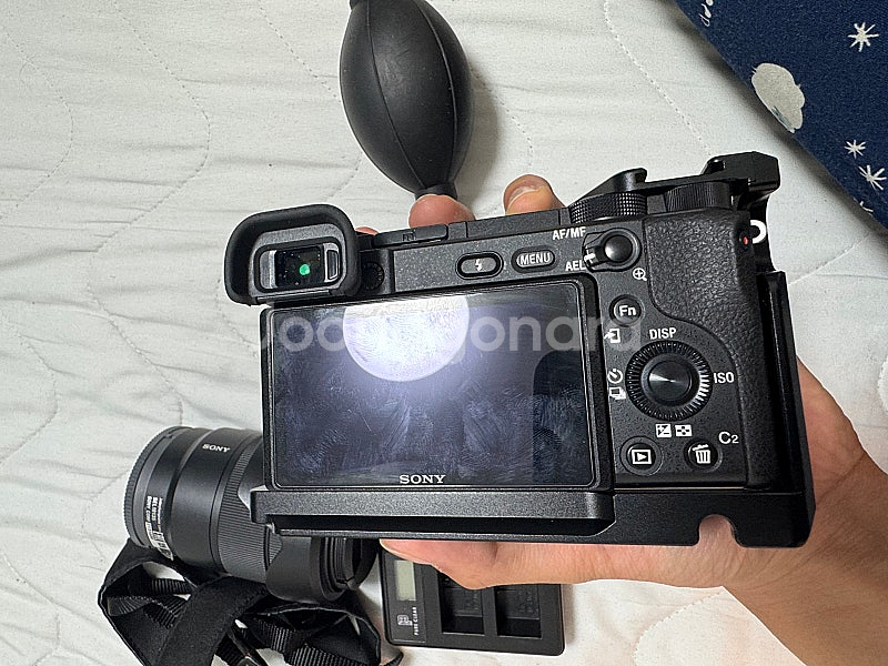 소니 a6400 미러리스+E18-135 렌즈--3