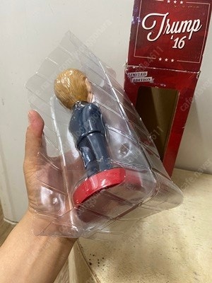 미국대통령 도널드 트럼프 모형--5