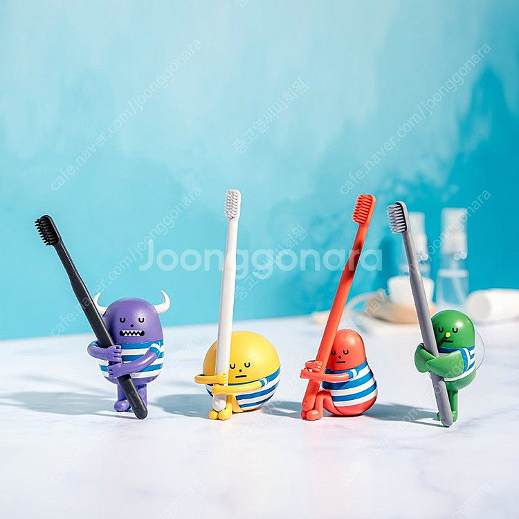 어린이 장난감 캐릭터 칫솔꽂이, 볼펜꽂이 싸게 정리합니...--2