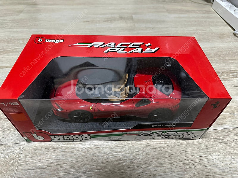 Bburago 1:18 페라리 SF90 Spider 판...--1