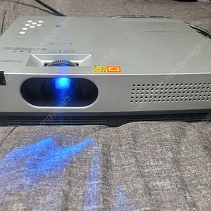 dvm-c100m Multimedia LCD Projector