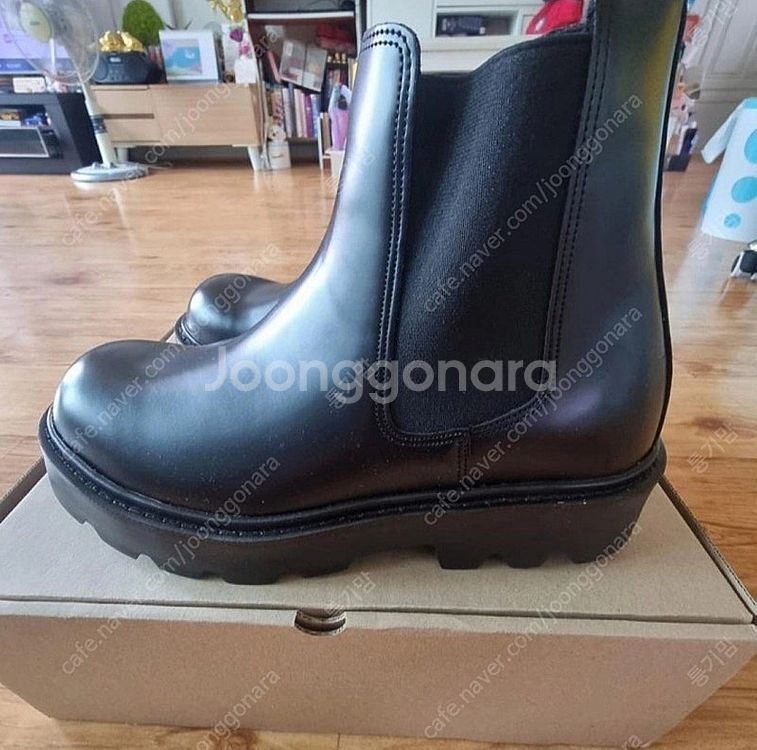볼드솔 키높이 첼시부츠 260 사이즈 새제품 판매합니다...--1