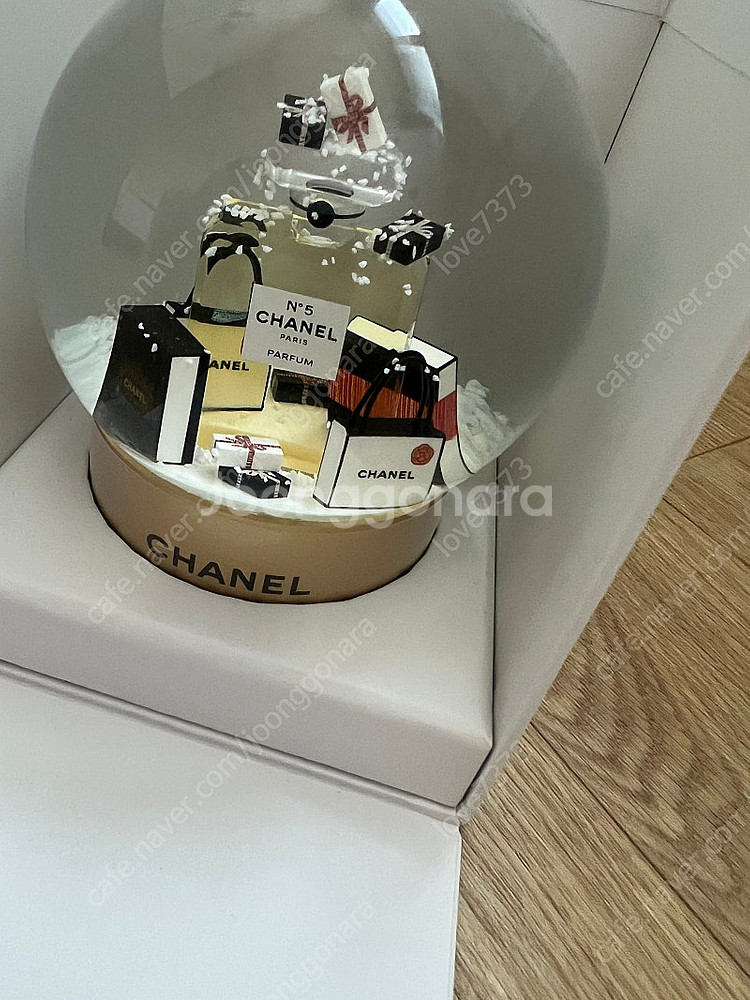 새상품 샤넬 스노우볼--0