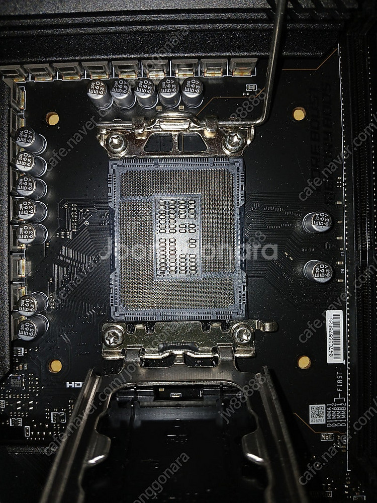 z690 토마호크 ddr4 + 소켓 가이드--2