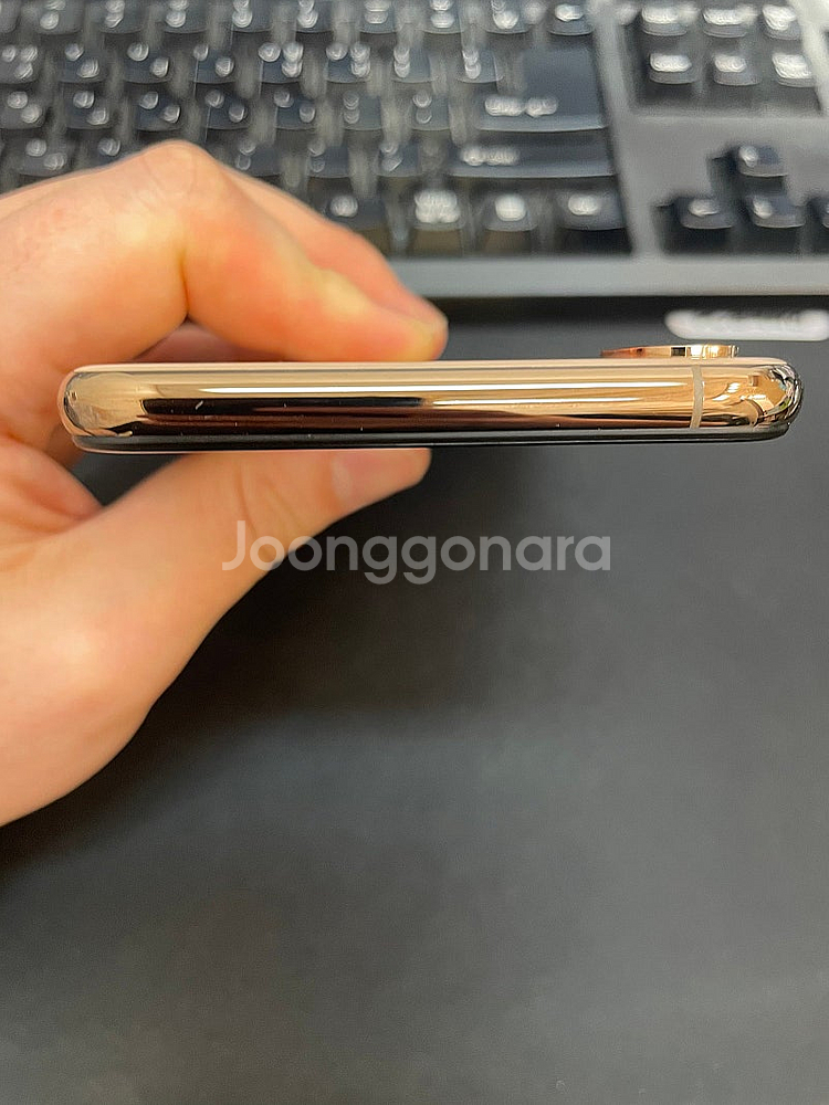 아이폰XS맥스 64GB 골드 가성비좋은 중고17만팝니다...--3