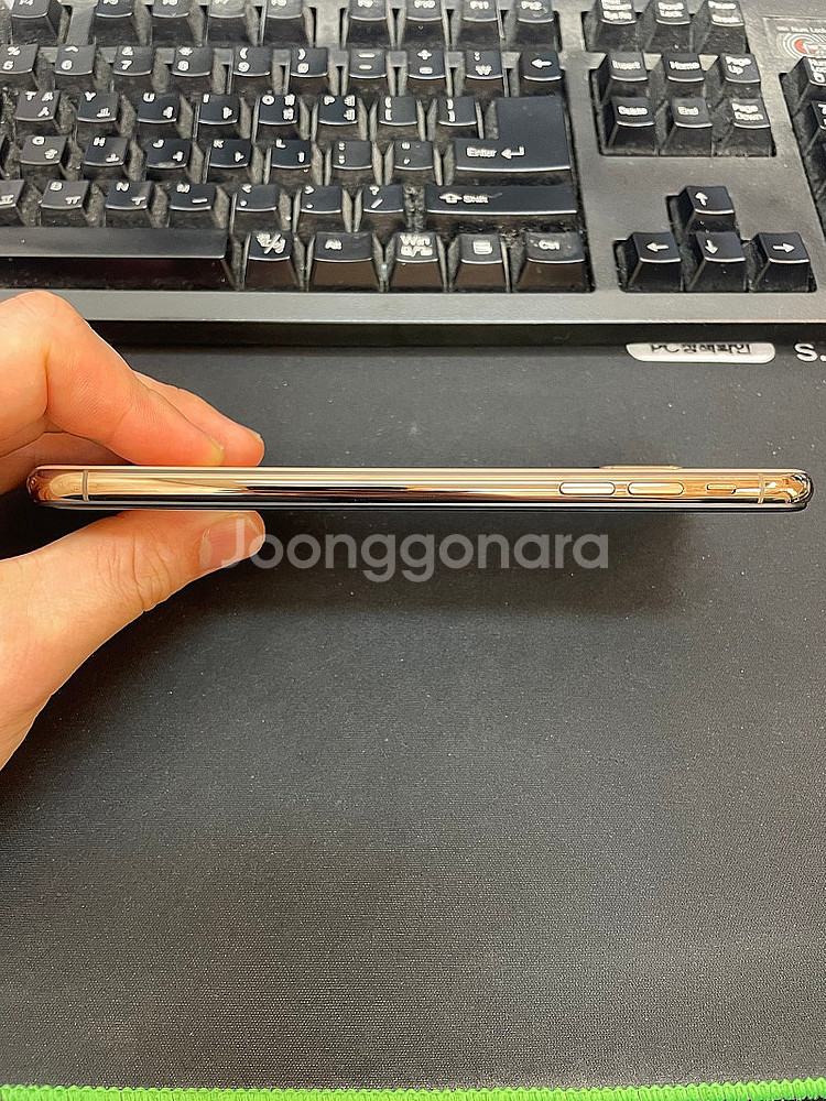 아이폰XS맥스 64GB 골드 가성비좋은 중고17만팝니다...--6