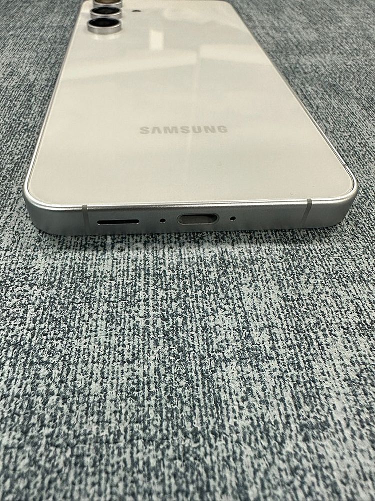 (새상품급) 갤럭시S24FE 256G 화이트 24년 1...--7