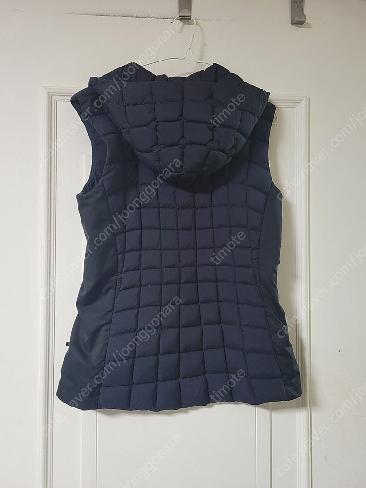 아크테릭스 여성조끼 이미지