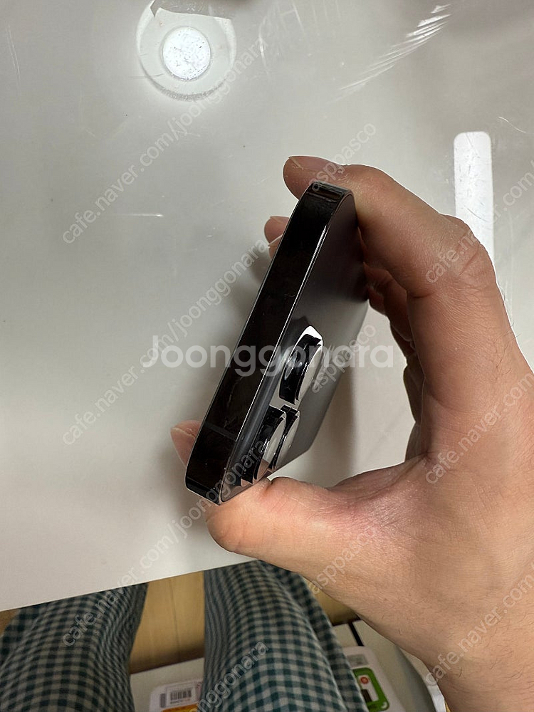 KT 아이폰 14프로 256기가 블랙 팝니다. 배터리8...--2
