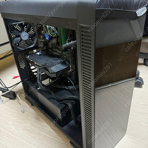 사용하던 데스크톱 본체 3개 판매 I7-8700