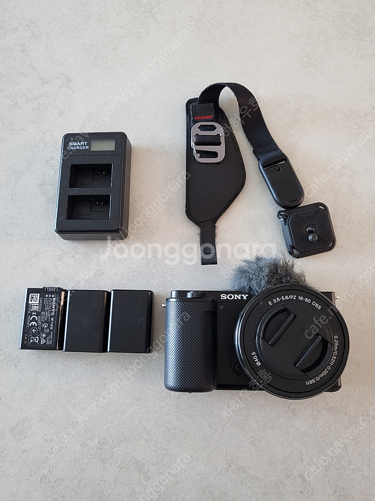 소니 zv-e10(16-50mm) 판매합니다.--0