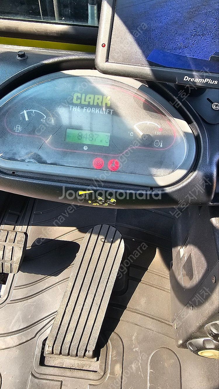 디젤지게차 3톤 3단 클락 풀옵션 8487시간사용 차량...--5