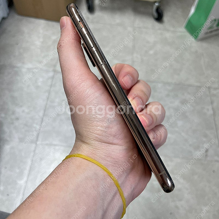 아이폰XS 골드 64GB 30만 15758 수원--4