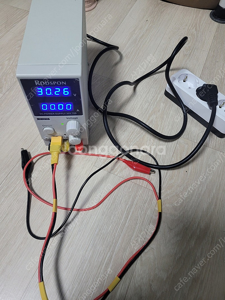 가변전원장치 1V~30V 10A--3