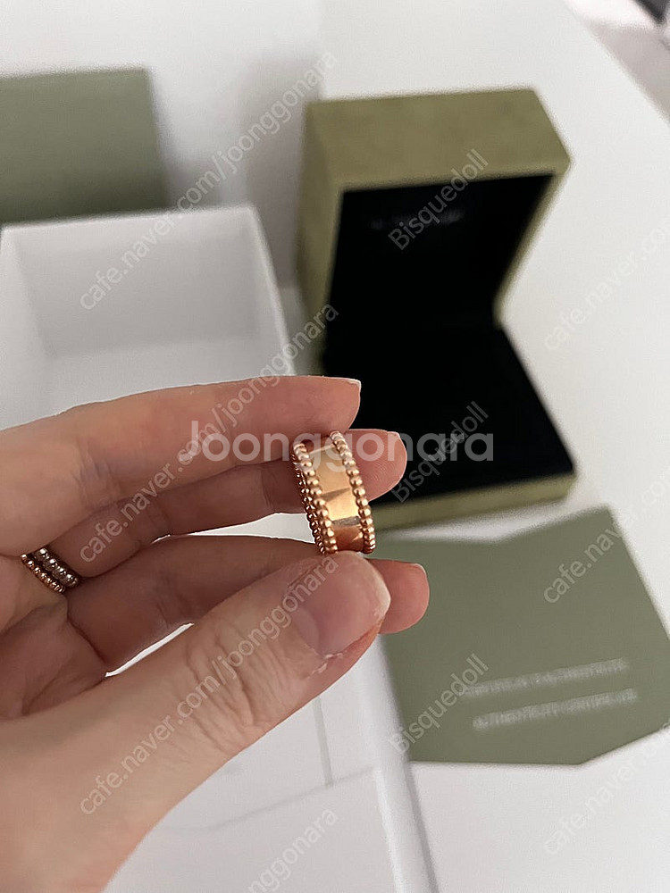 반클리프앤아펠 빼를리 시그니처 링 18K 로즈골드 반지--2
