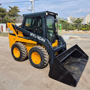 현대스키로더 hl-390 (74마력)