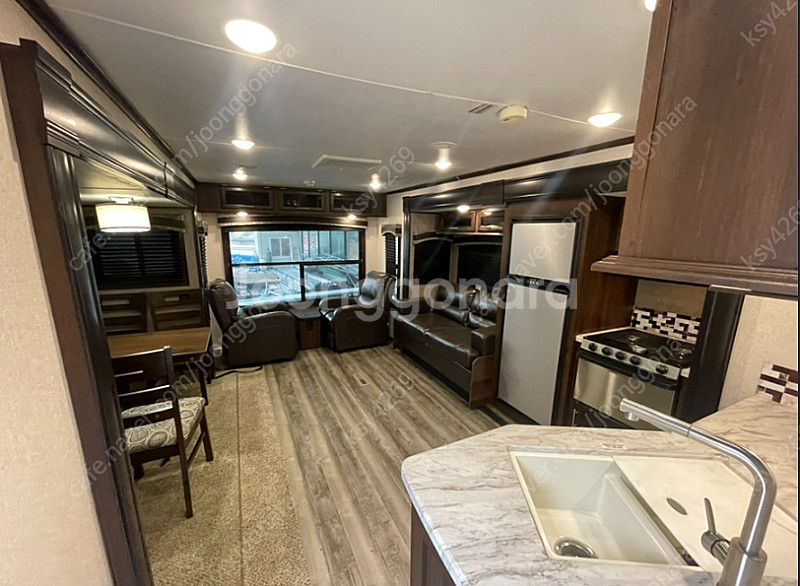 2019 미국식캠핑트레일러 제이플라이트29RLDS 신품--1