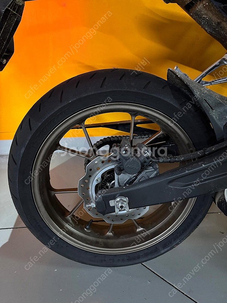 혼다 오토바이 cb125r--6