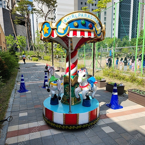 어린이날 놀이기구 대여 회전목마 무궤도기차 회전컵 롤링카