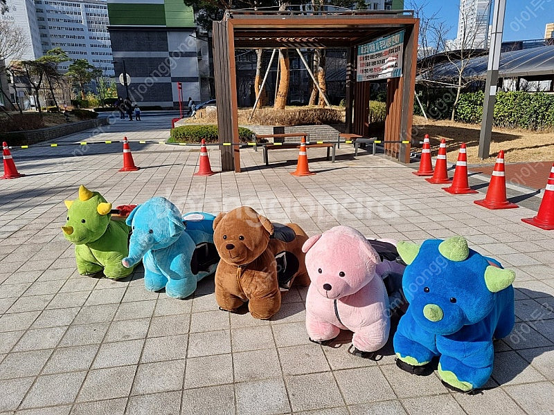 어린이날 놀이기구 전동디스코팡팡 동물라이더 범퍼카 회전...--0