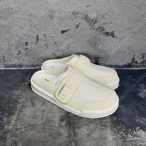 뉴발란스 샌들 270