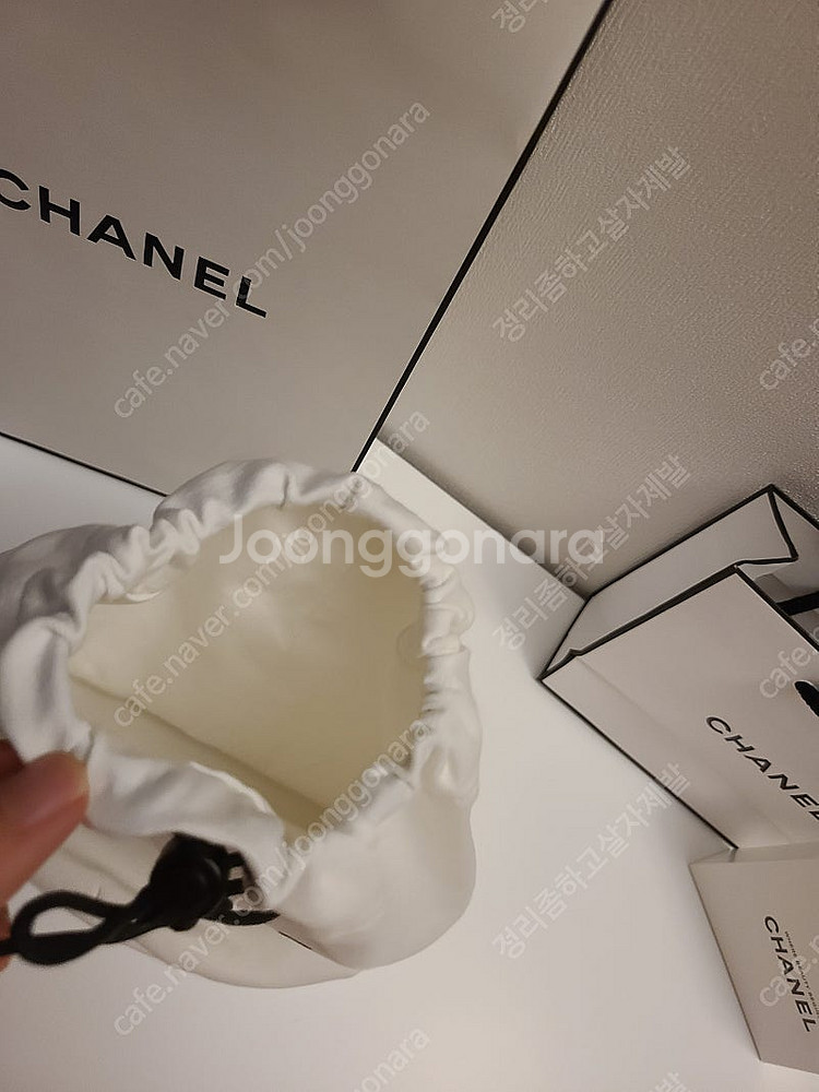 정품) 새생품 샤넬 복조리 파우치 (코스메틱)--2