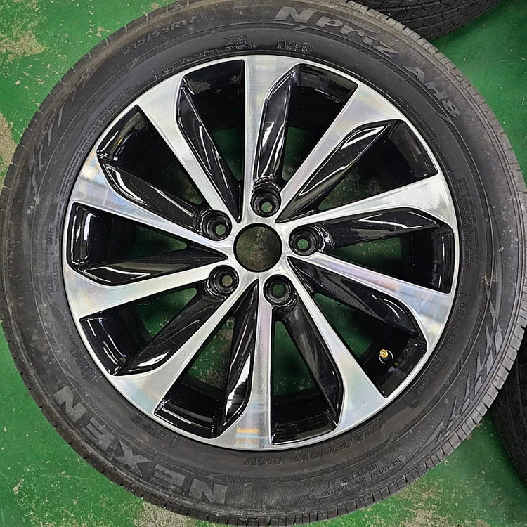 소나타 브릴리언트 17인치 무기스 휠타이어셋. 215 55 17 이미지