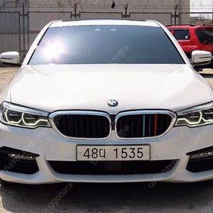@19년식 5시리즈(7세대) 520d xDrive M스포츠팩 플러스 전국최저가격저신용전액할부최대72개월현금카드리스할부저렴하고 가성비 있는 차량