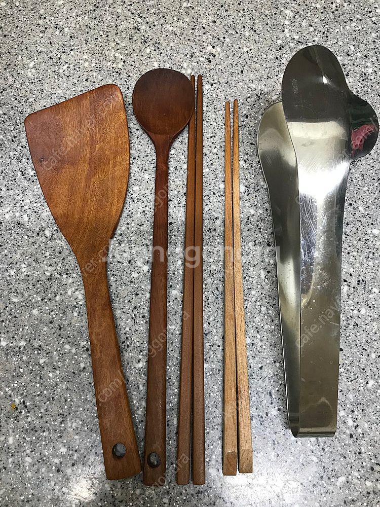[이사 비움 중] 나무 주방 집게 세트--0