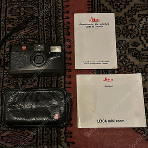 라이카 LEICA MINIZOOM 미니줌 데이터백 민트급 라이카 가죽케이스 포함 판매.