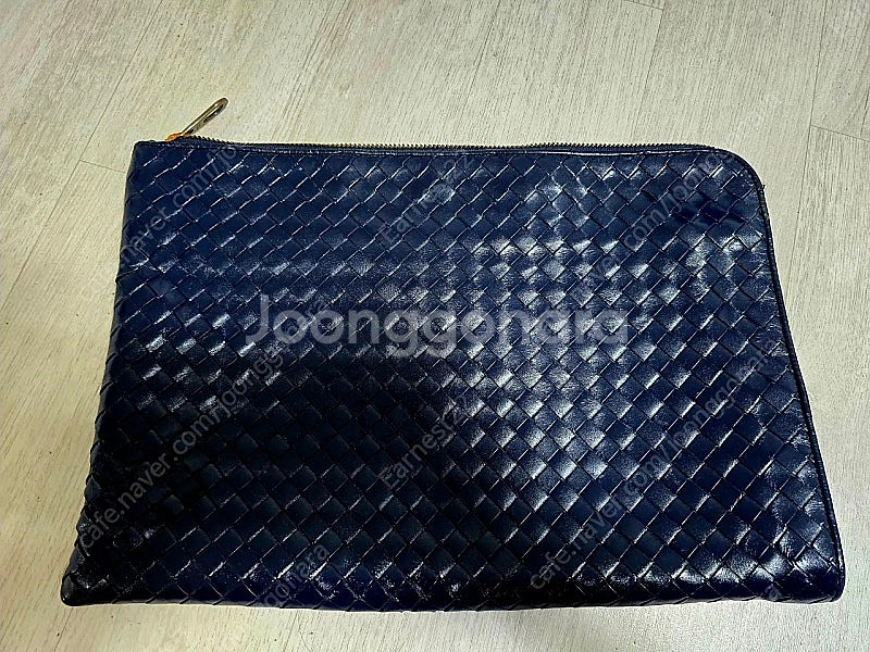(정품) 보테가베네타 인트레치아토 클러치백 라지 (명품...--0