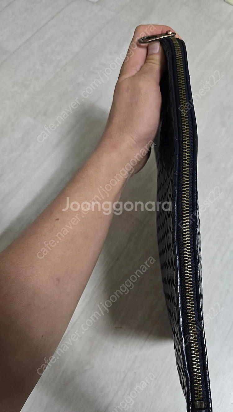 (정품) 보테가베네타 인트레치아토 클러치백 라지 (명품...--8