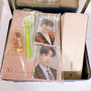 엑스원 X1 팬클럽 원잇 1기 키트 새상품 미개봉 조승연 우즈 ONEIT WOODZ 송형준 손동표 한승우 이은상 강민희 김우석 차준호