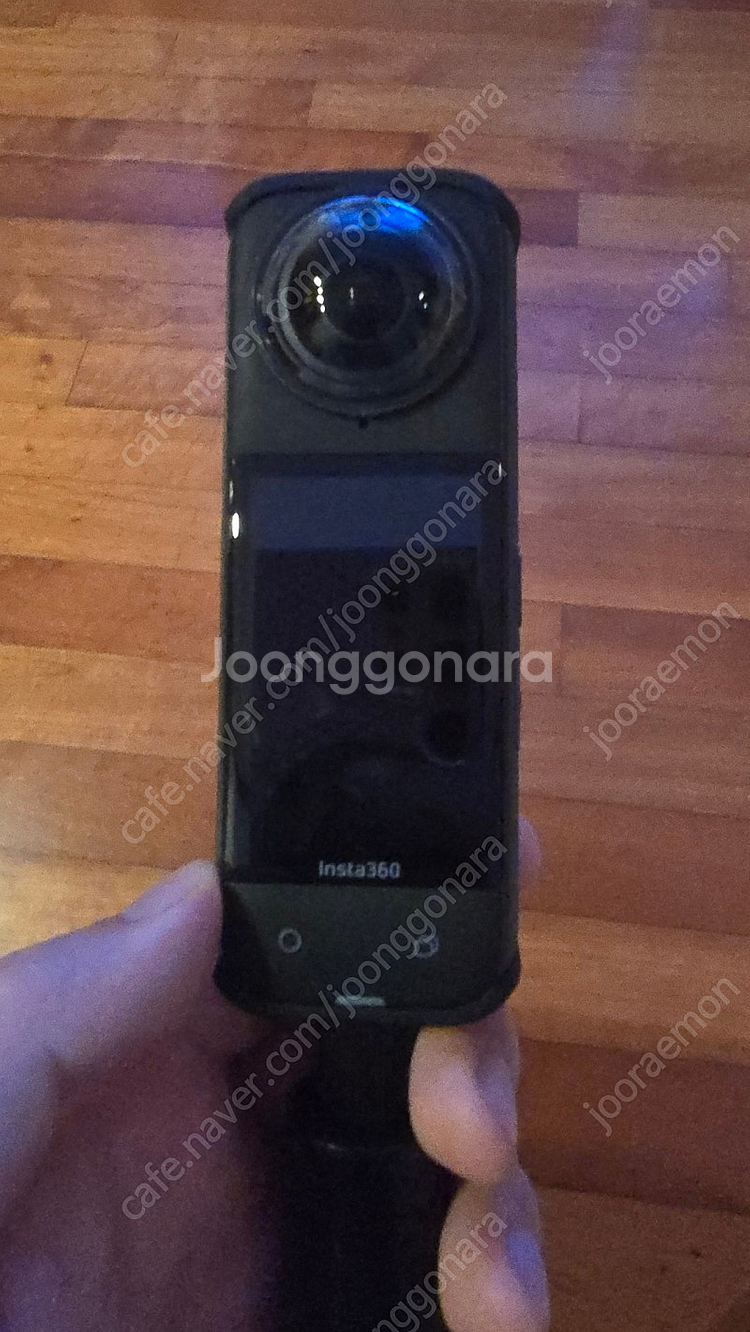 인스타360 x4 팝니다--1