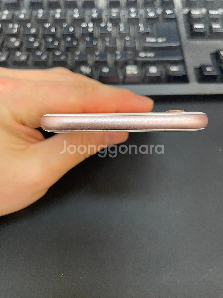 아이폰6S 로즈골드 64GB 가성비좋은 중고9만팝니다.--3