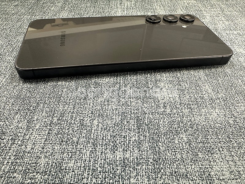 (A급) 갤럭시S24FE 256G 블랙 24년 12월개...--4