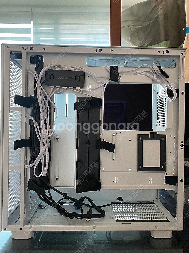 Nzxt h7 flow white + Antec FUS...--1