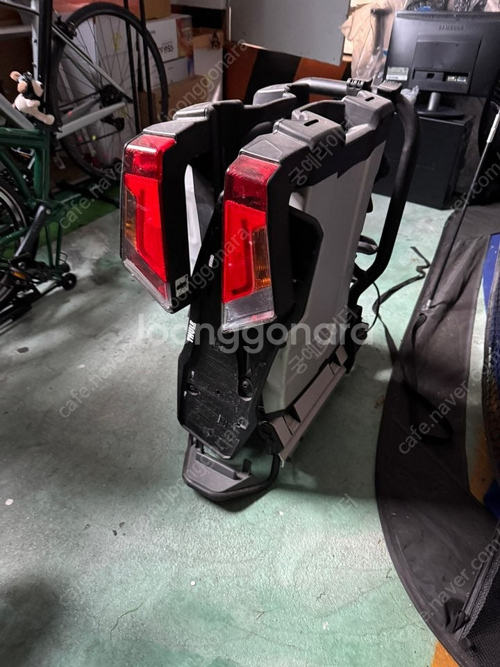 툴레 XT933 후미형 자전거 캐리어--0