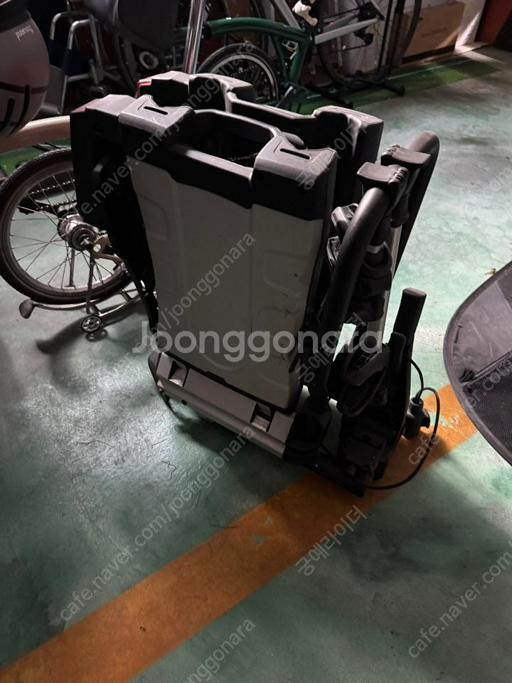 툴레 XT933 후미형 자전거 캐리어--2
